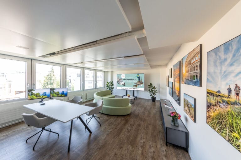 Twerenbold Travel Lounge